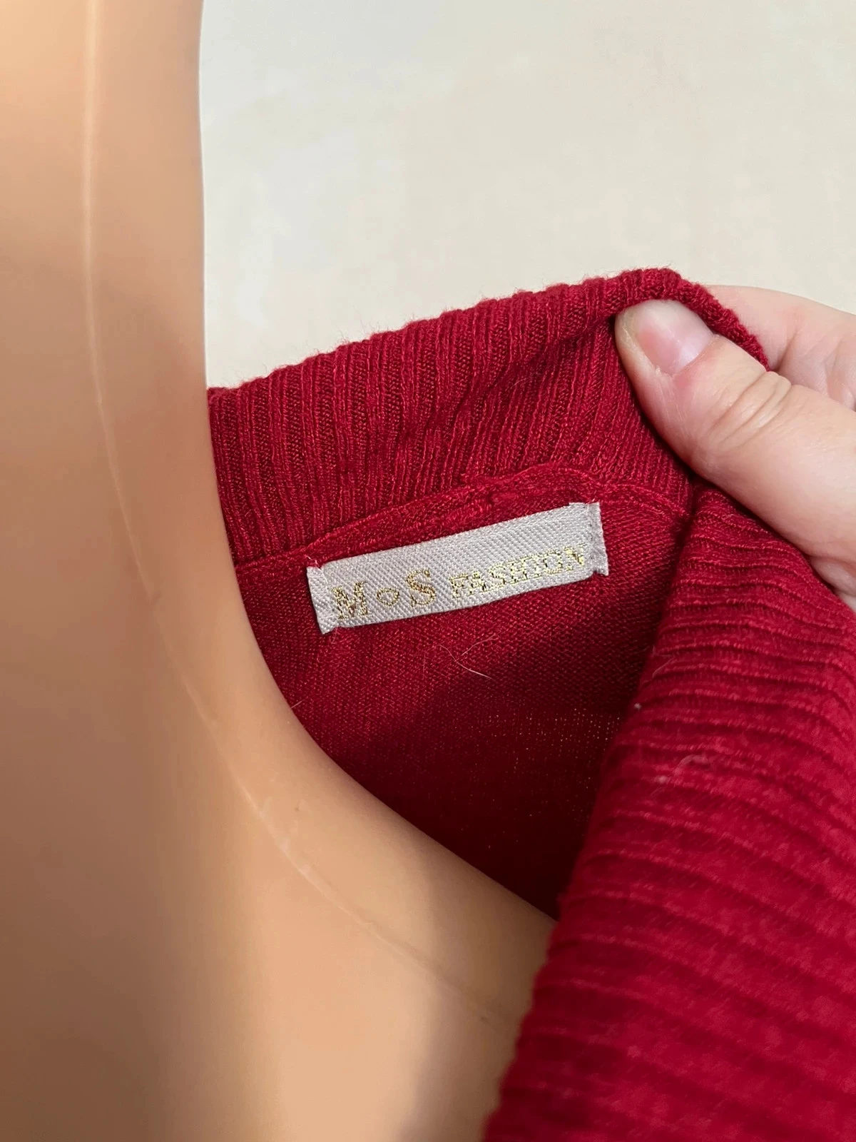 robe pull rouge avec gilet intégré ultra chic – photo 2